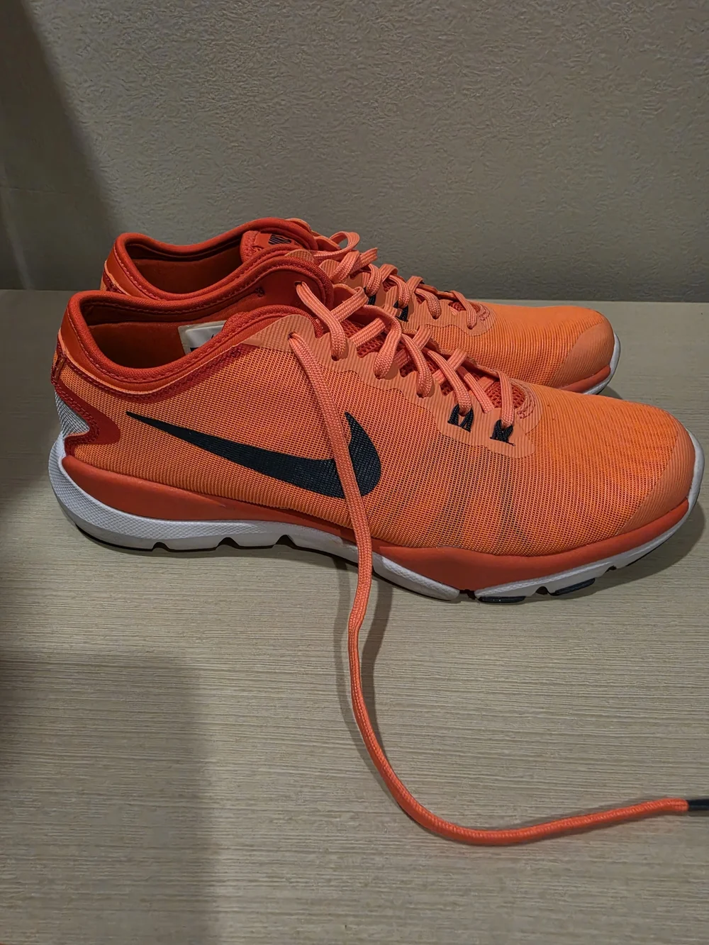 Nike Women's Flex Supreme TR 4 Size 8 - Picture 2 of 8